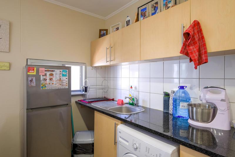 To Let 1 Bedroom Property for Rent in Claremont Western Cape